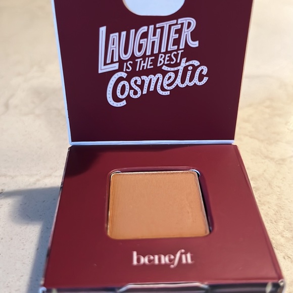 Gifted w/ purchase NWT Benefit Cosmetics Hoola Matte Bronzer - Picture 8 of 8